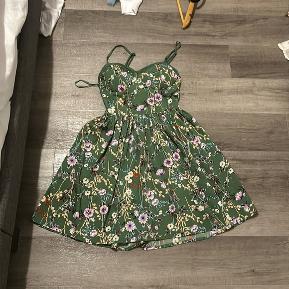 Green floral dress size small - Picture 1 of 2